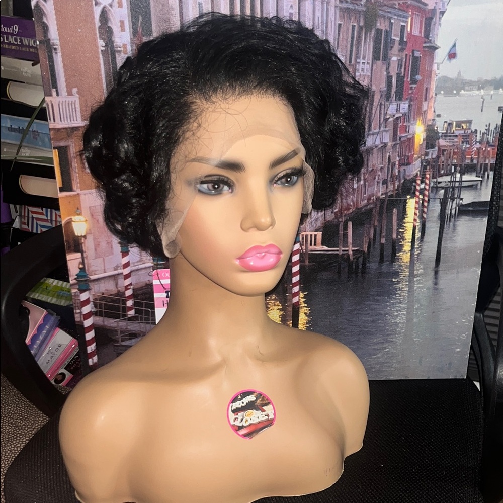 Elegant Black Curly Wig